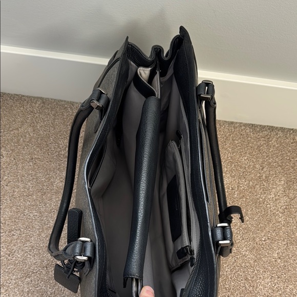 Tumi Black and Gray Laptop Bag - Picture 3 of 7